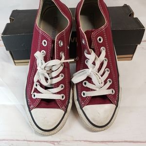 Converse burgundy high top 7 woman